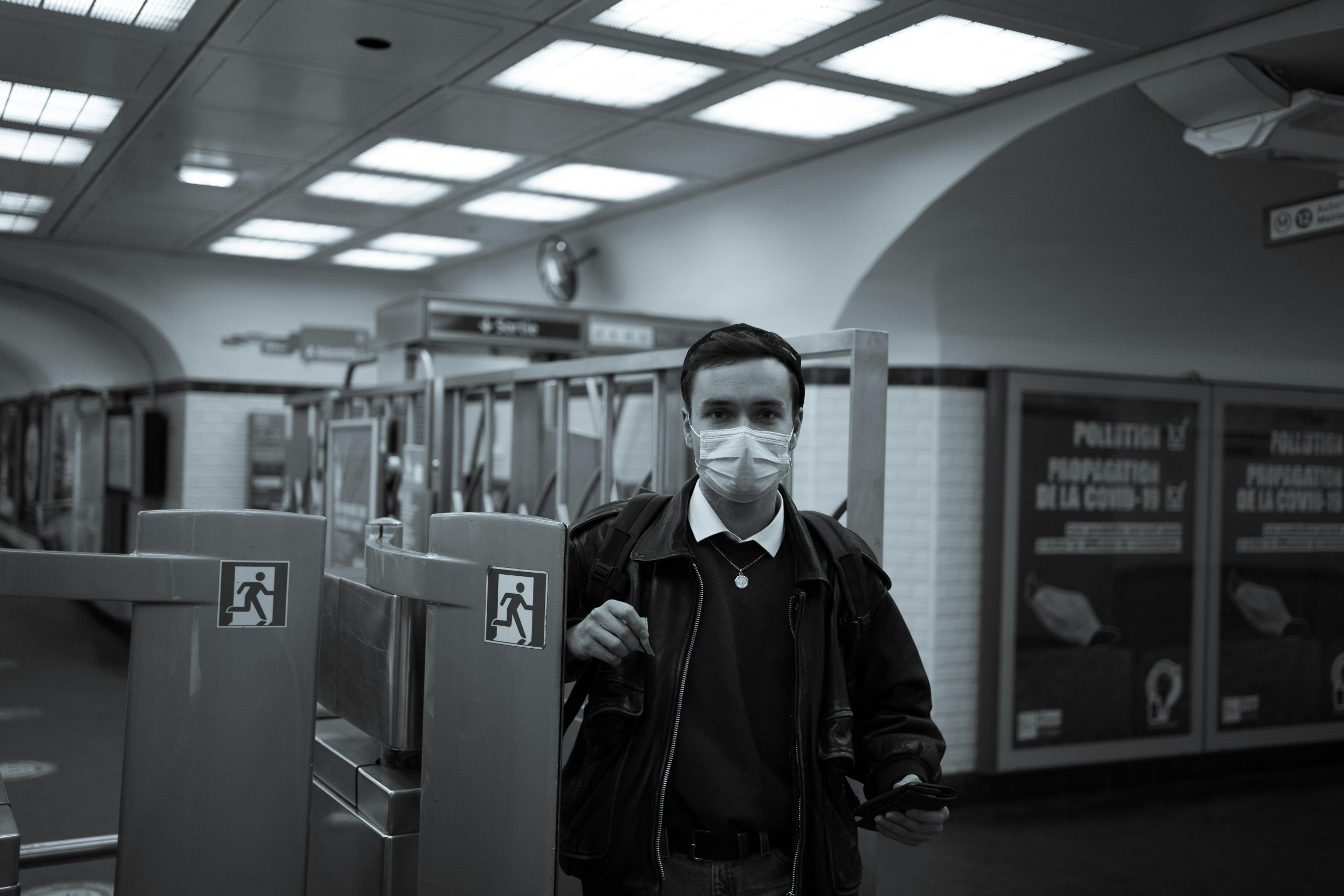 Navigating the Challenges of Maintaining Long-Distance Friendships