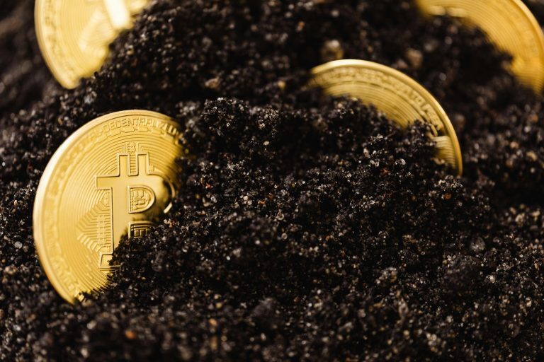The Role of Decentralized Finance (DeFi) in the Future