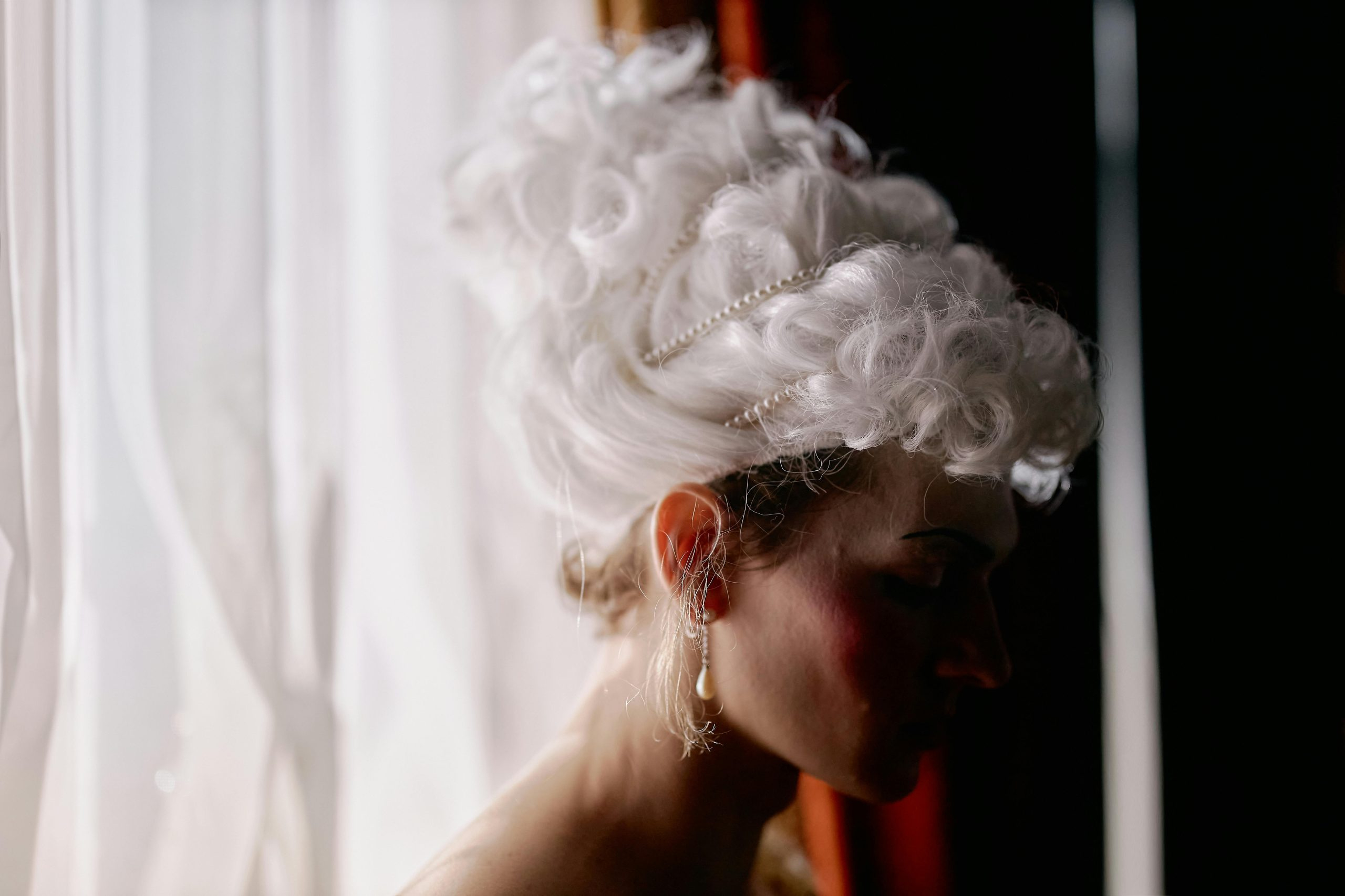 Analyzing the Impact of Historical Events on Fashion Silhouettes